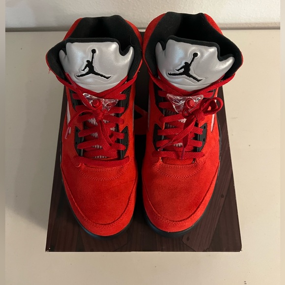 Air Jordan 5 Retro 'Raging Bull' 2021 size 11 mens - Picture 4 of 9